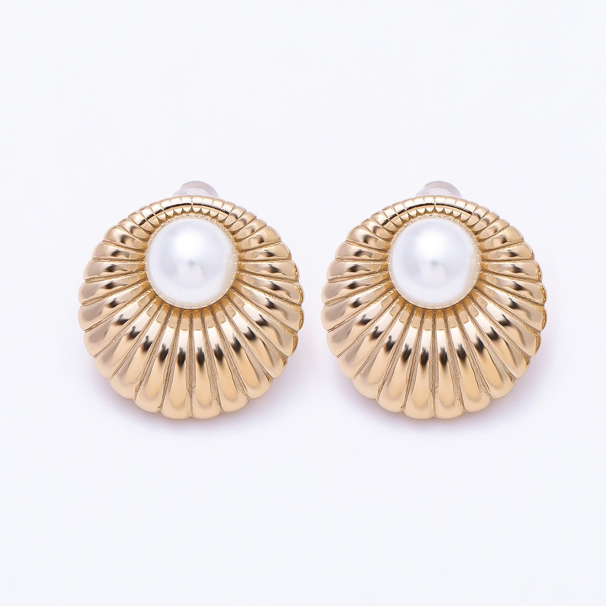 Stainless Steel 22mm Shell Pearl Ribbed Round Stud | Earrings-00727