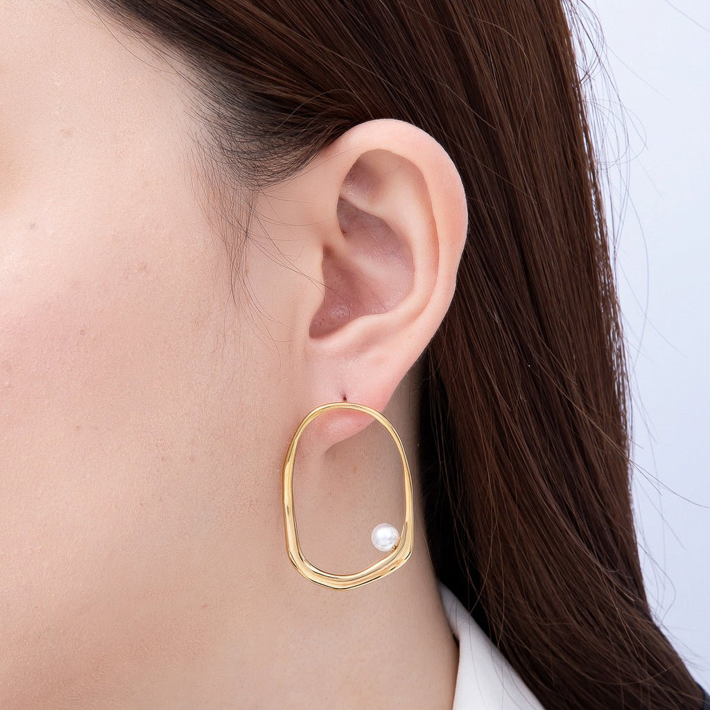 Stainless Steel PVD Gold 40mm Shell Pearl Edged Geometric Open Rectangle Stud | Earrings-00729